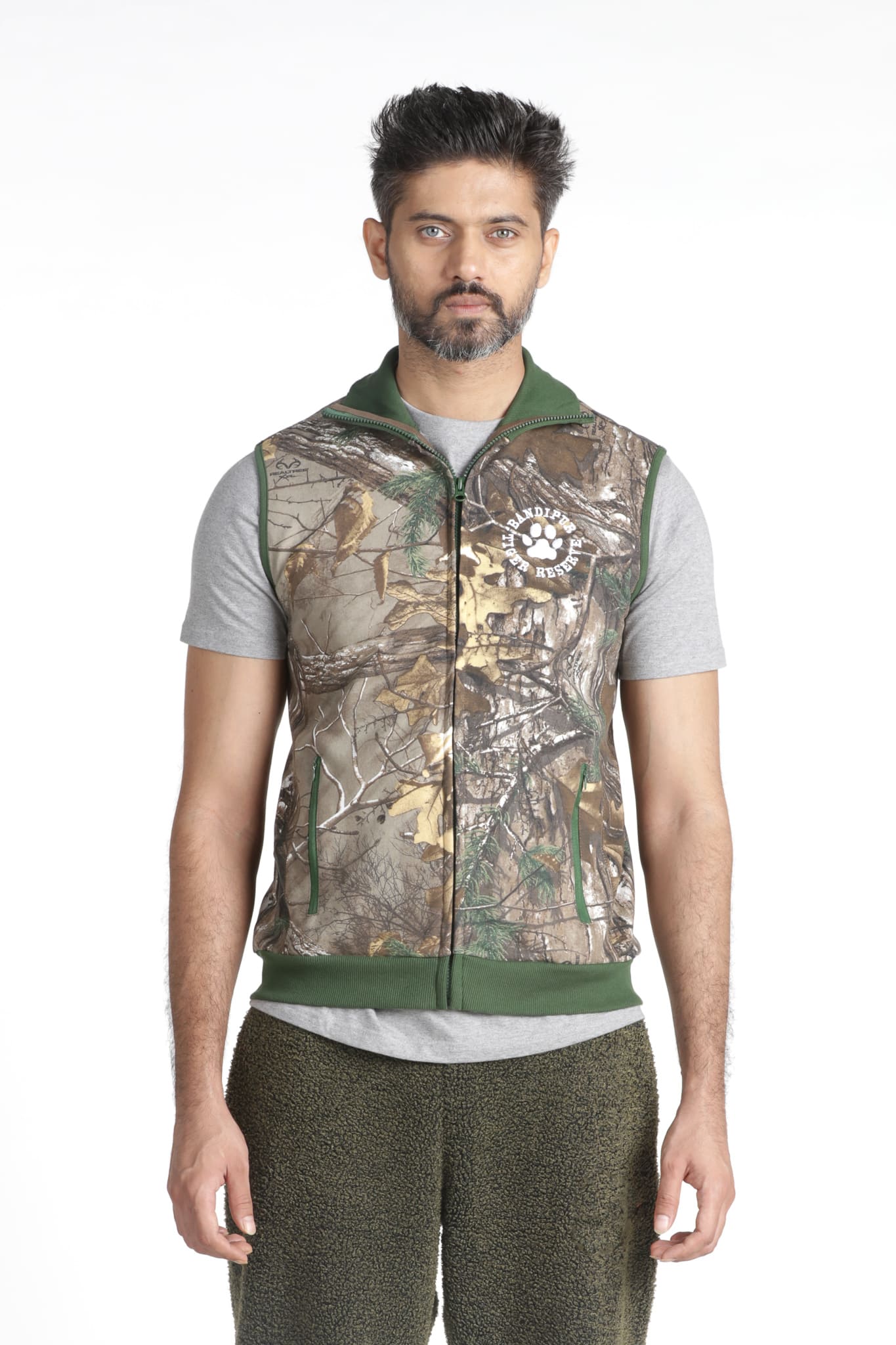 Camouflage sleeveless clearance jacket